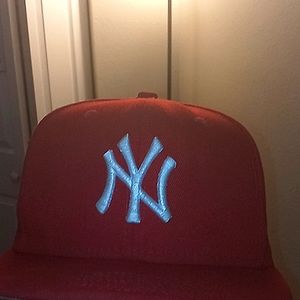 NYC red snapback